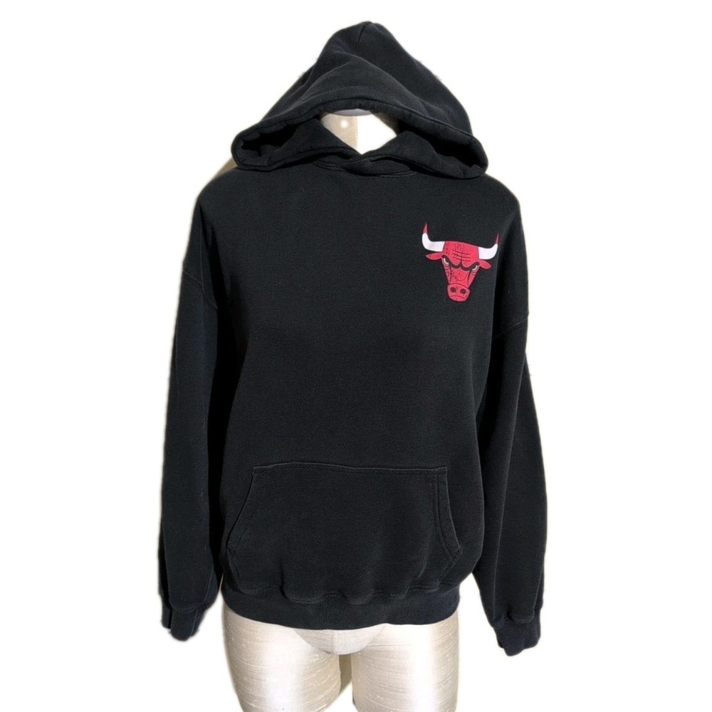 Abercrombie And Fitch Men's Oversized Chicago Bulls Hoodie Size S Black Front...